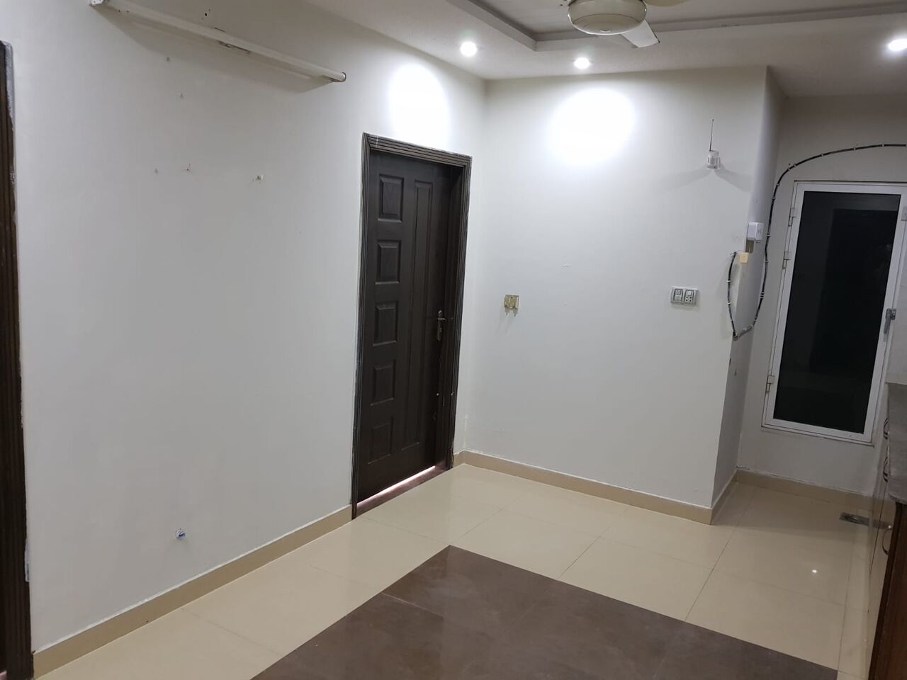 Rawalpindi, Real Estate For Sale, PKR 8500000,  2 BR,  725 Sq. Feet,  2 Bed 2 Bath Flat For Sale In Main Rafi Commercial, Phase 8 Bahria Town, Rawalpindi