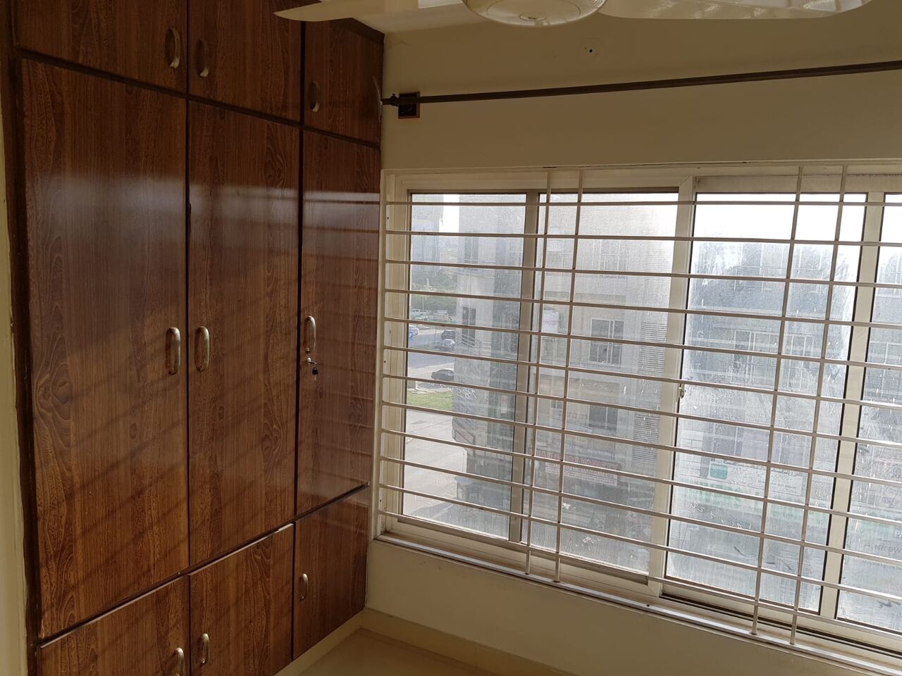 Rawalpindi, Real Estate For Sale, PKR 8500000,  2 BR,  725 Sq. Feet,  2 Bed 2 Bath Flat For Sale In Main Rafi Commercial, Phase 8 Bahria Town, Rawalpindi