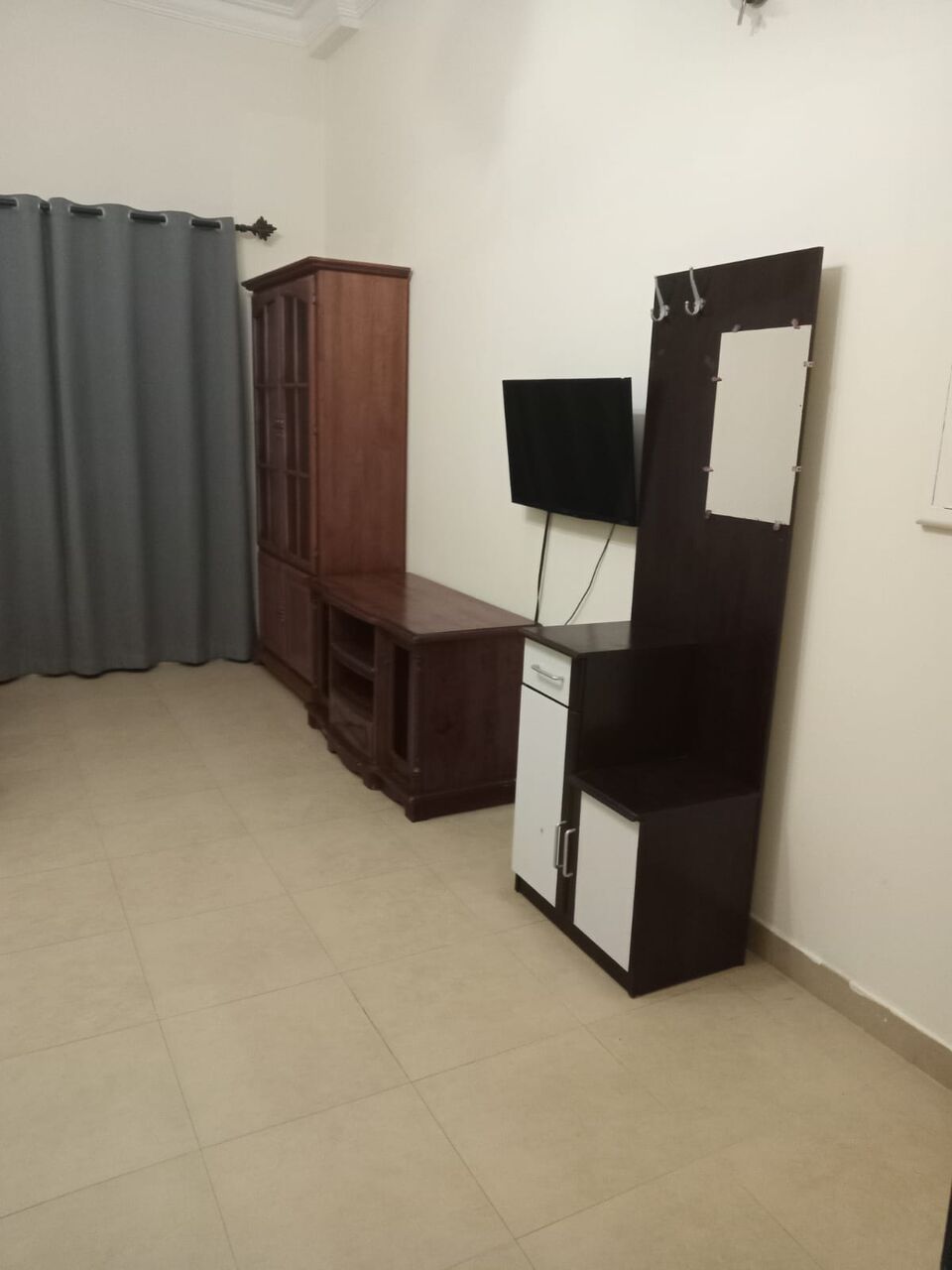 Juffair, Apartments, Flats, Houses & Villas, BHD 220/month,  Furnished,  Studio Flat With Kitchen (BHD220, Unlimited EWA)