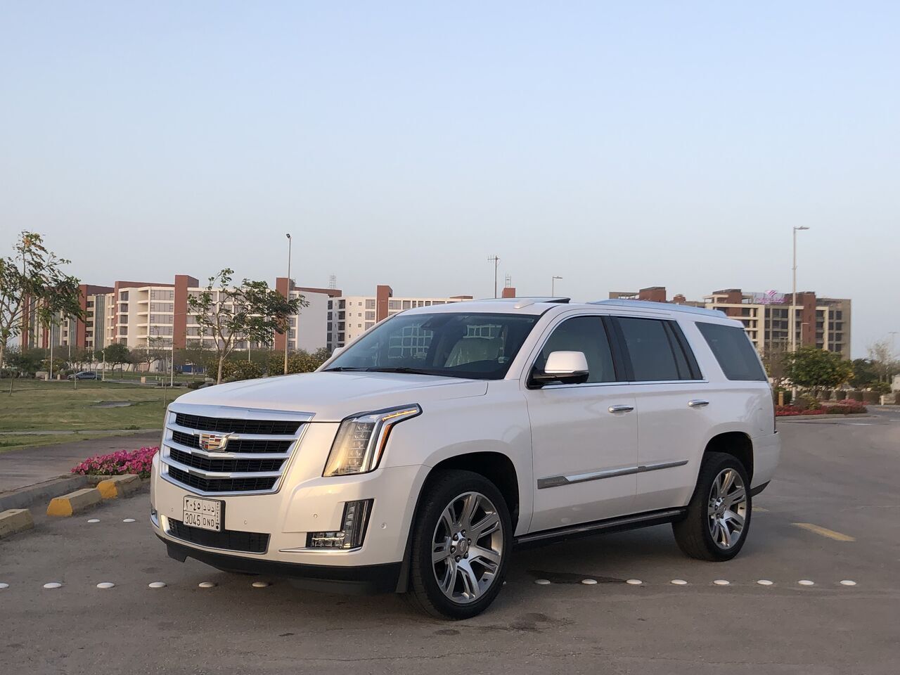 Jubail, Vehicles, Cars & Trucks , SAR 227000,  2020 Cadillac Escalade, Fully Loaded, Short Wheelbase, Low Mileage (37,000 Km), Stored,  2020,  40000 KM,  Jubail Down Town