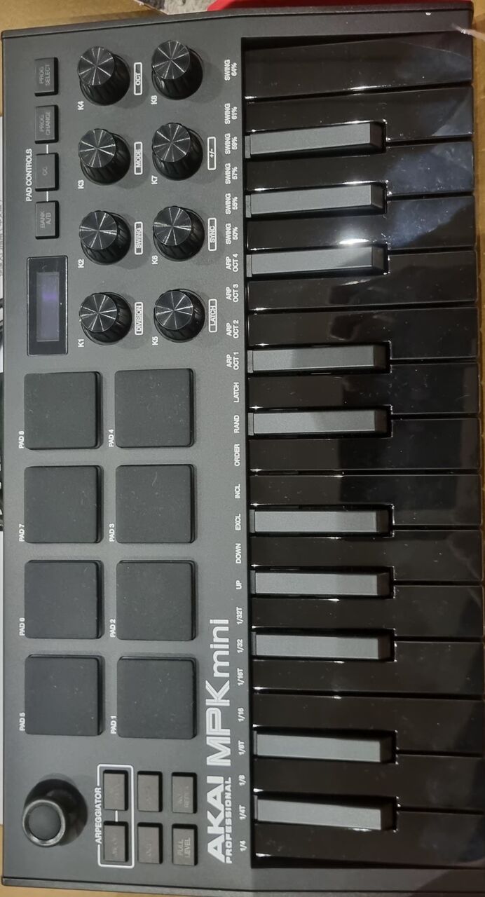 Khobar, Musical Instruments, SAR 575,  MPK Midi Controller-special Edition Black