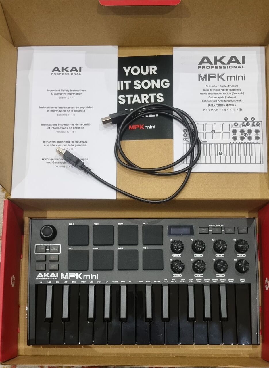 Khobar, Musical Instruments, SAR 575,  MPK Midi Controller-special Edition Black