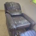 BHD 10,  Recliner Chair And Side Table