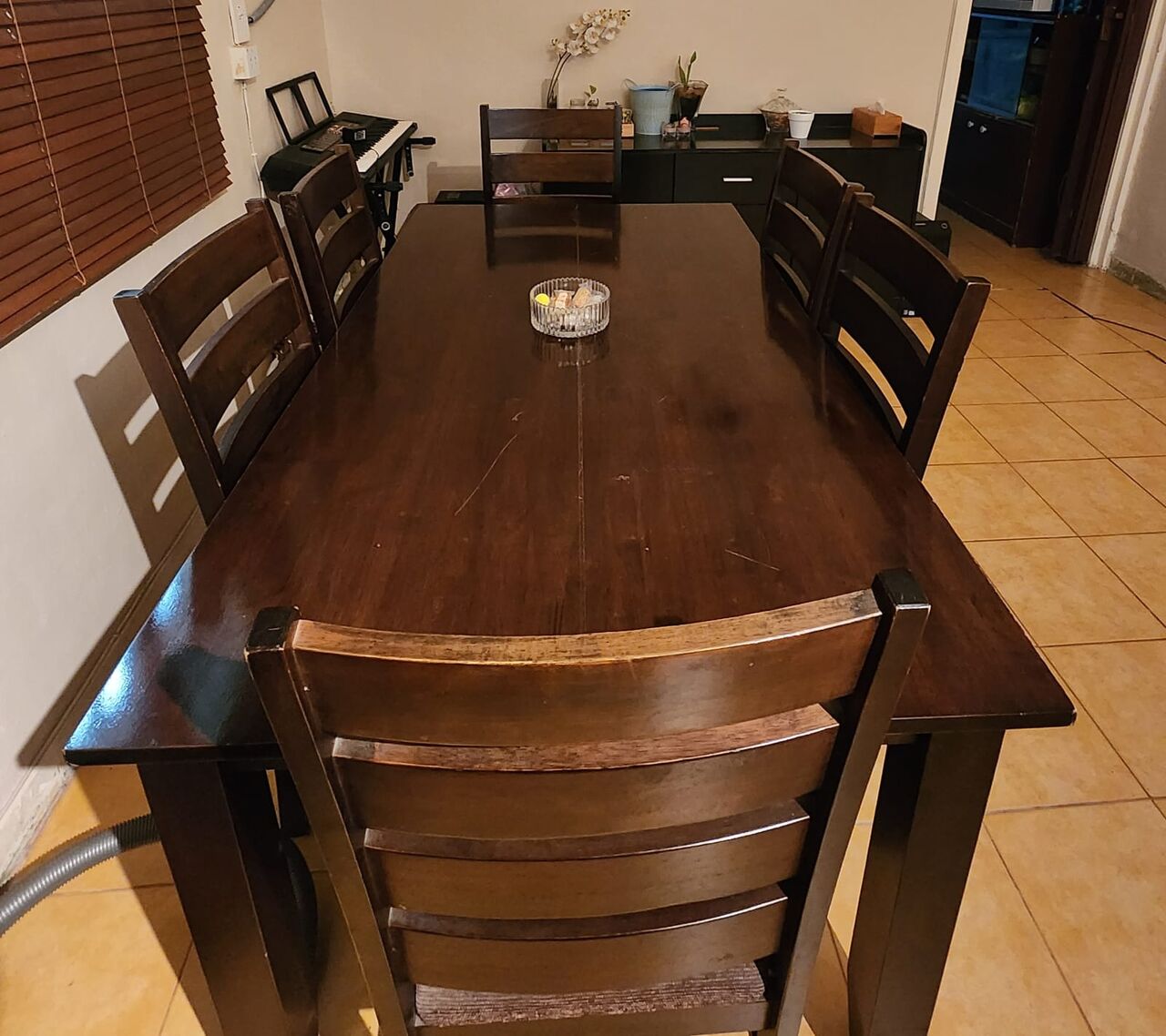 Al Aziziyah, Furniture, SAR 1400,  Dining Table & Sideboard
