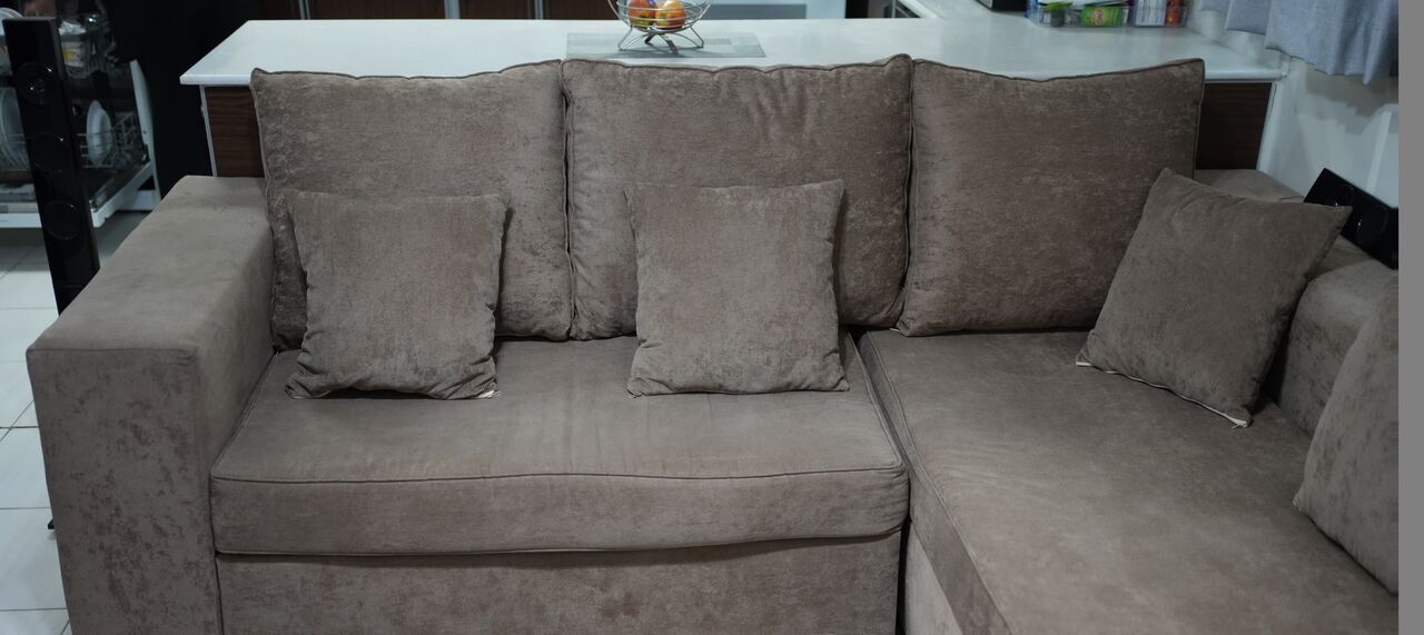 Jubail Industrial City, Furniture, SAR 400,  Elegant L-Shaped Sofa &ndash; Excellent Condition