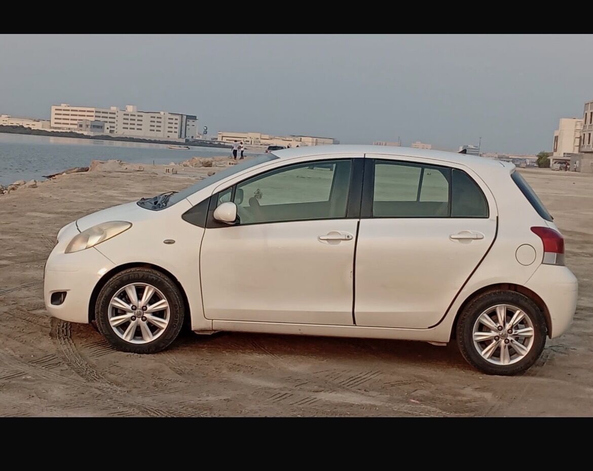 East Riffa, Vehicles, Cars & Trucks , BHD 1750,  Toyota Yaris Hatchback,  2010,  Automatic,  182000 KM,  Yaris  Hatchback In Good Condition For Sale . Well Maintained Car Selling Urgently