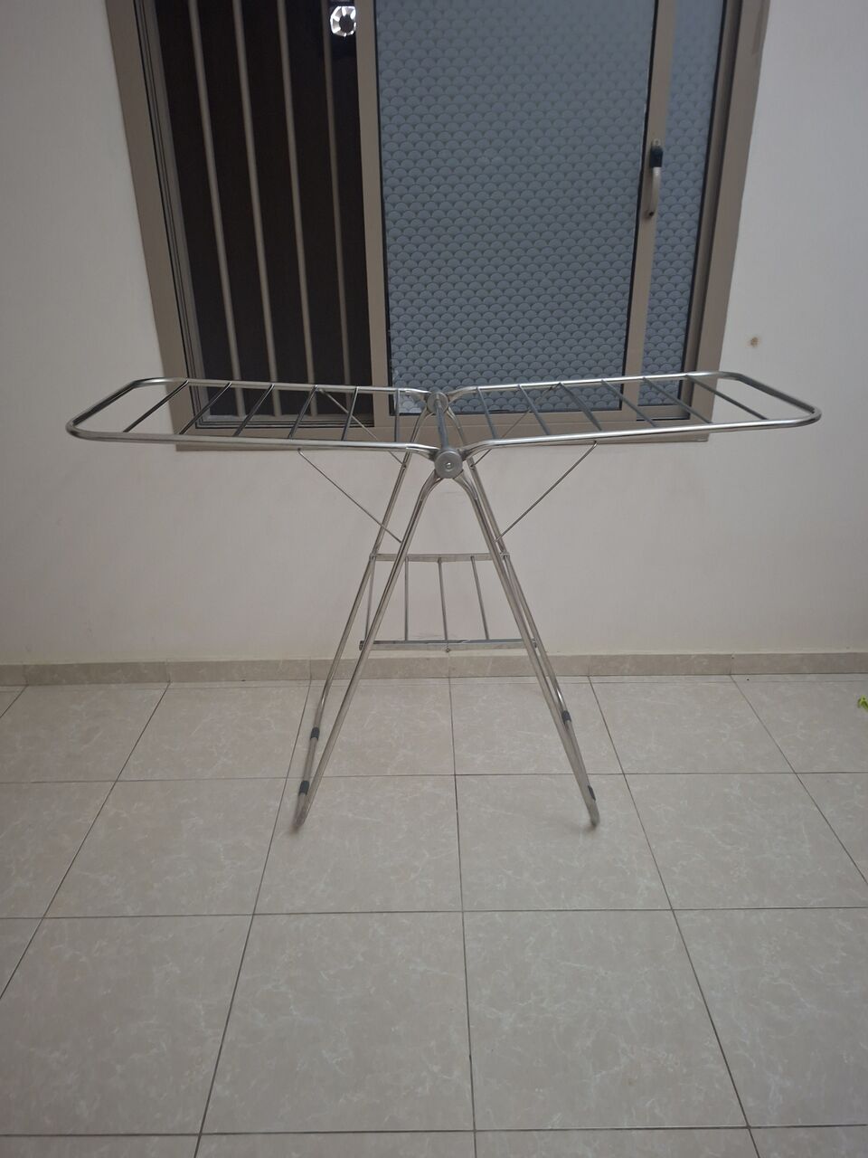 Jidhafs, Household Items, BHD 5,  Dress Drayin Stand