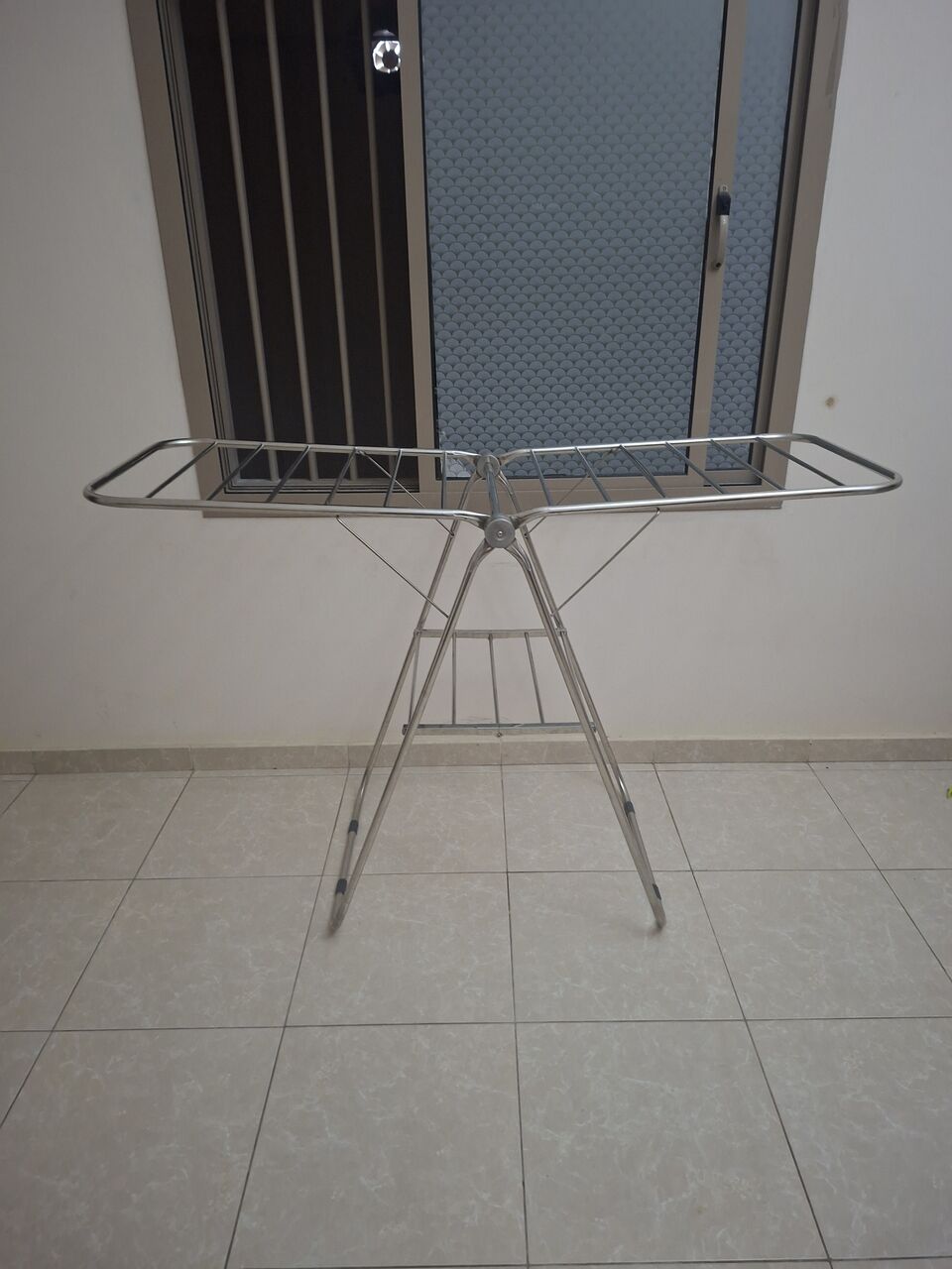 Jidhafs, Household Items, BHD 5,  Dress Drayin Stand
