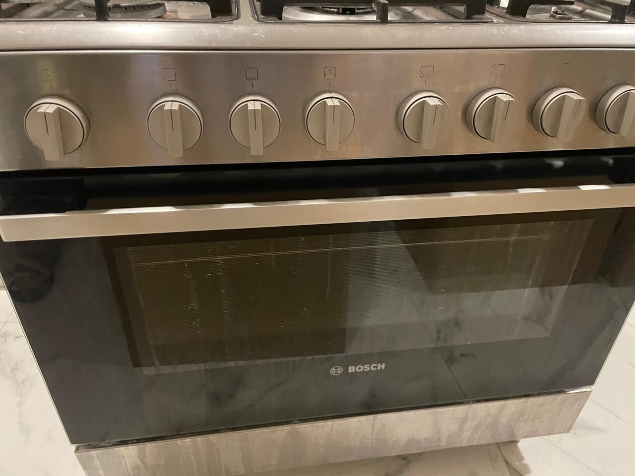 Dhahran, Household Items, SAR 850,  Large Bosch Gas Oven