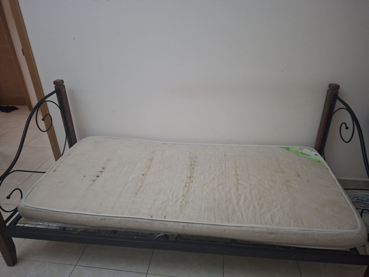 Jidhafs, Household Items, BHD 5,  Single Bed With Matress