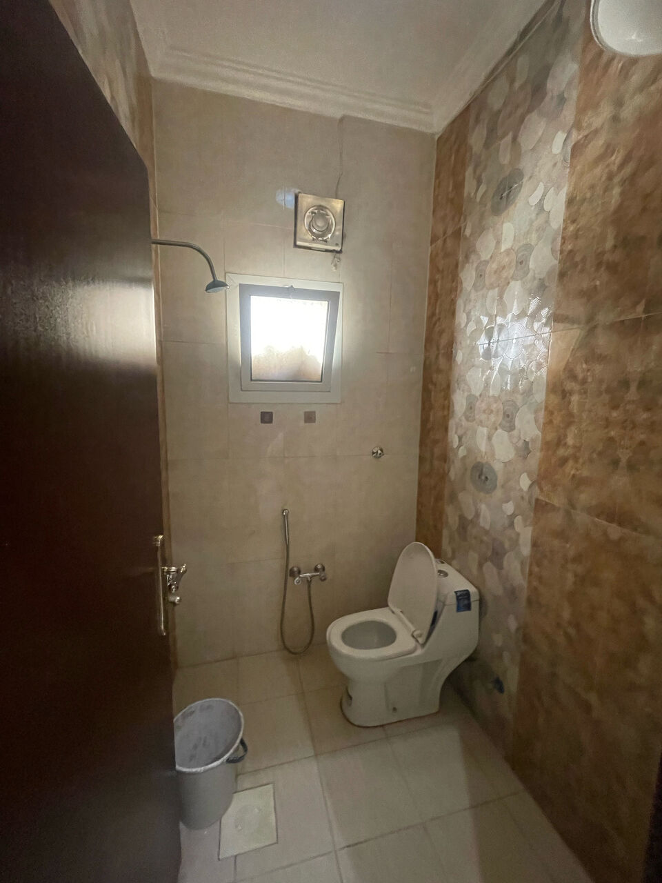 Al Khalidiyah, Rooms for Rent, SAR 1300/month,  Executive Room For Rent In Riyadh
