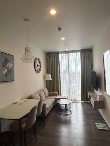 Bangkok, Villas, THB 23000,  35 Sq. Meter,  Whizdom Essence Spacious Clean 14th Floor BTS Punnawithi