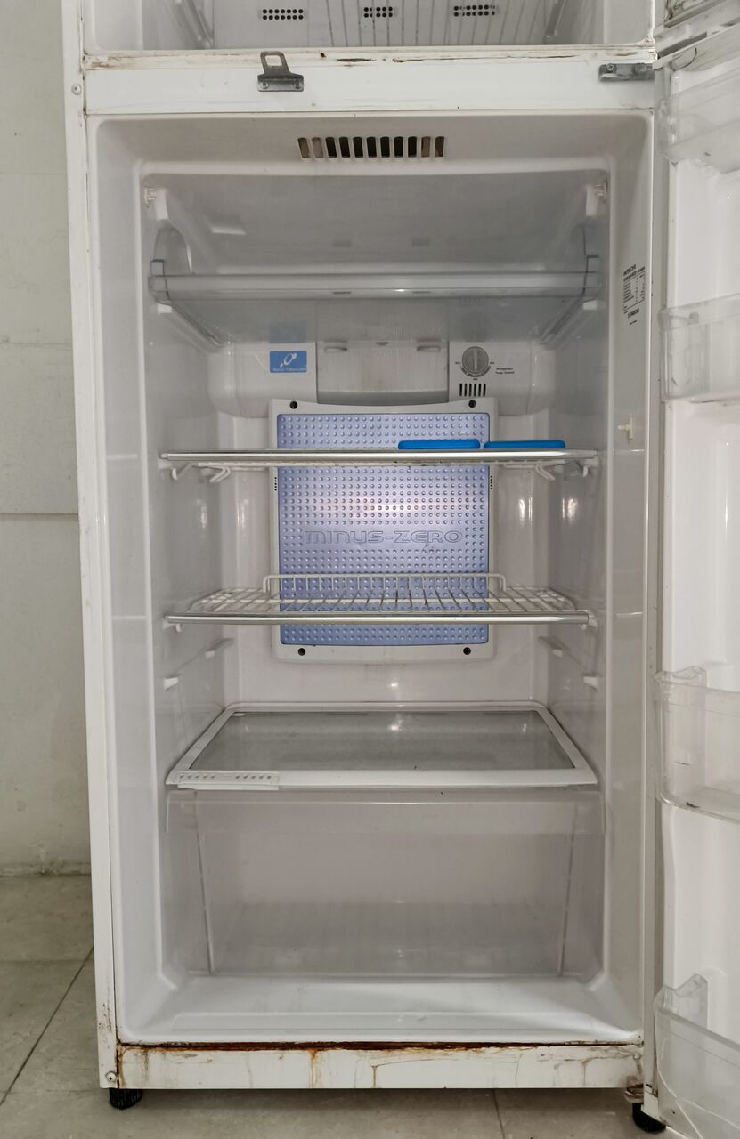 Al Mazruiyah, Appliances, SAR 550,  HITACHI Refrigerator 474 L