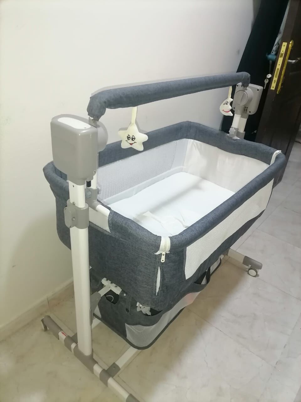 Al Rakah Al Shamaliyah, Baby & Kid Stuff, SAR 350,  Multifunctional Electric Cradle With Remote (mint Condition) - 0542349399
