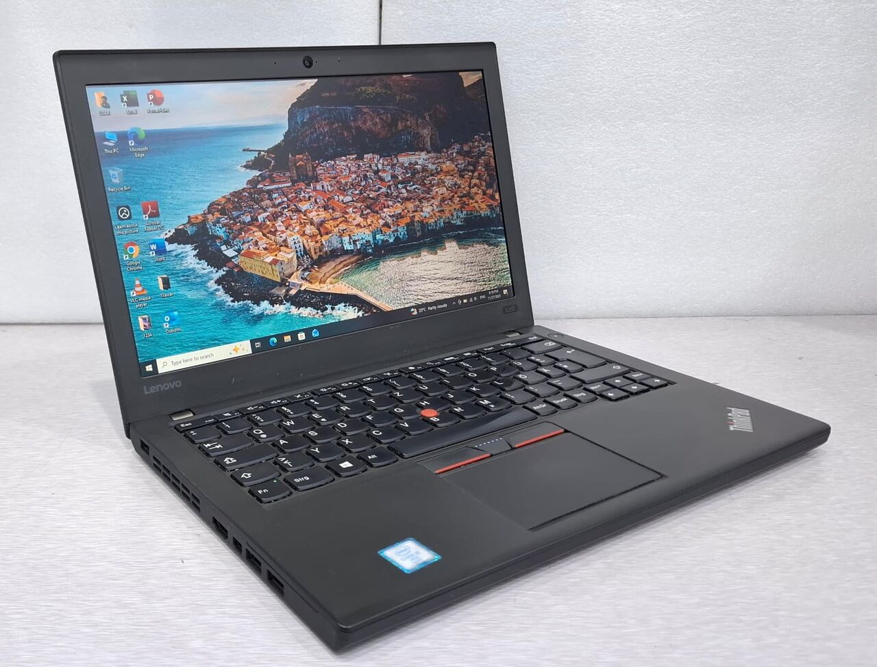Muharraq, Electronics, BHD 57,  Special Offer LENOVO Core I5 6th Generation Laptop 8GB DDR4 RAM (FREE Bag + Mouse + Webcam