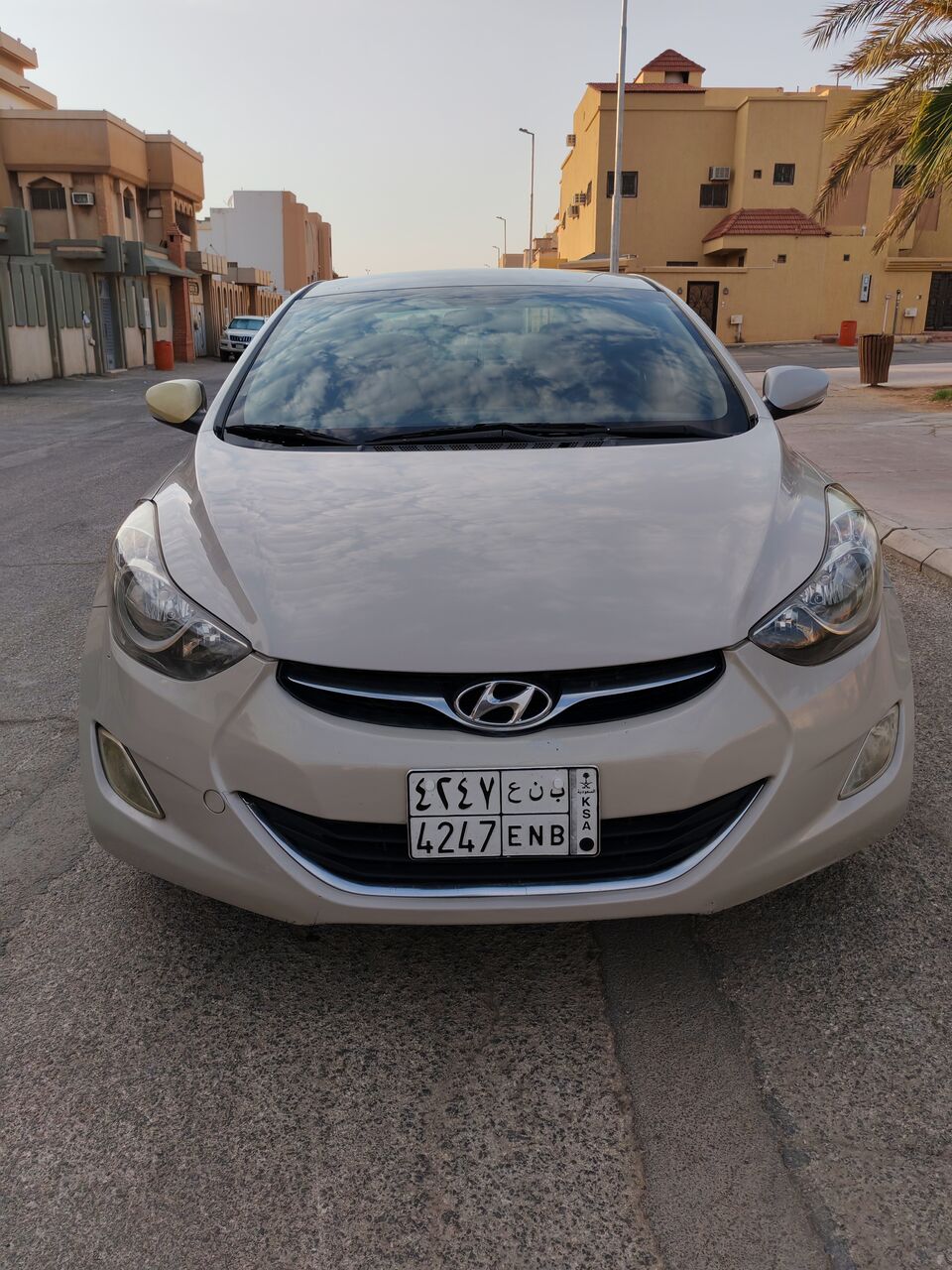 Buraidah, Vehicles, Cars & Trucks , SAR 18500,  Hyundai Elentra,  2013,  Automatic,  384449 KM,   GLS