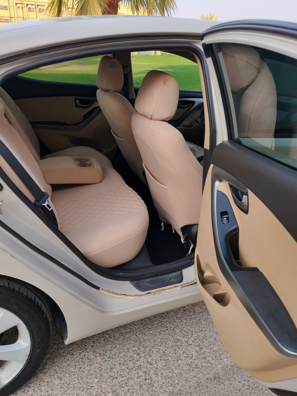 Buraidah, Vehicles, Cars & Trucks , SAR 18500,  Hyundai Elentra,  2013,  Automatic,  384449 KM,   GLS