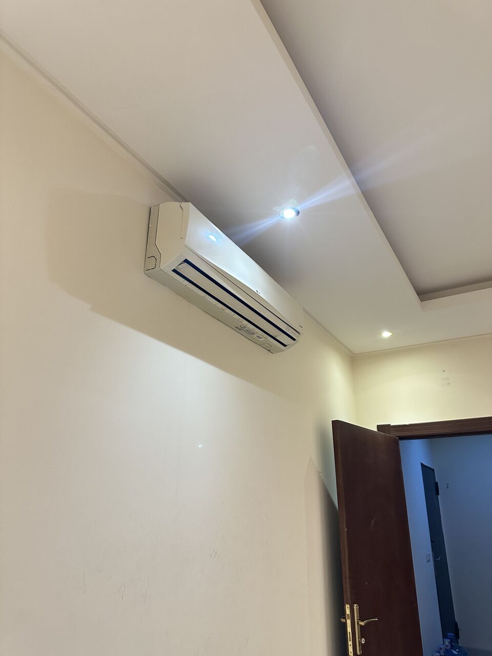 Al Wizarat, Rooms for Rent, SAR 1400/month,  Furnished,  Room For Bachelor  In Al Wizarat &ndash; Near GOSI Metro Station