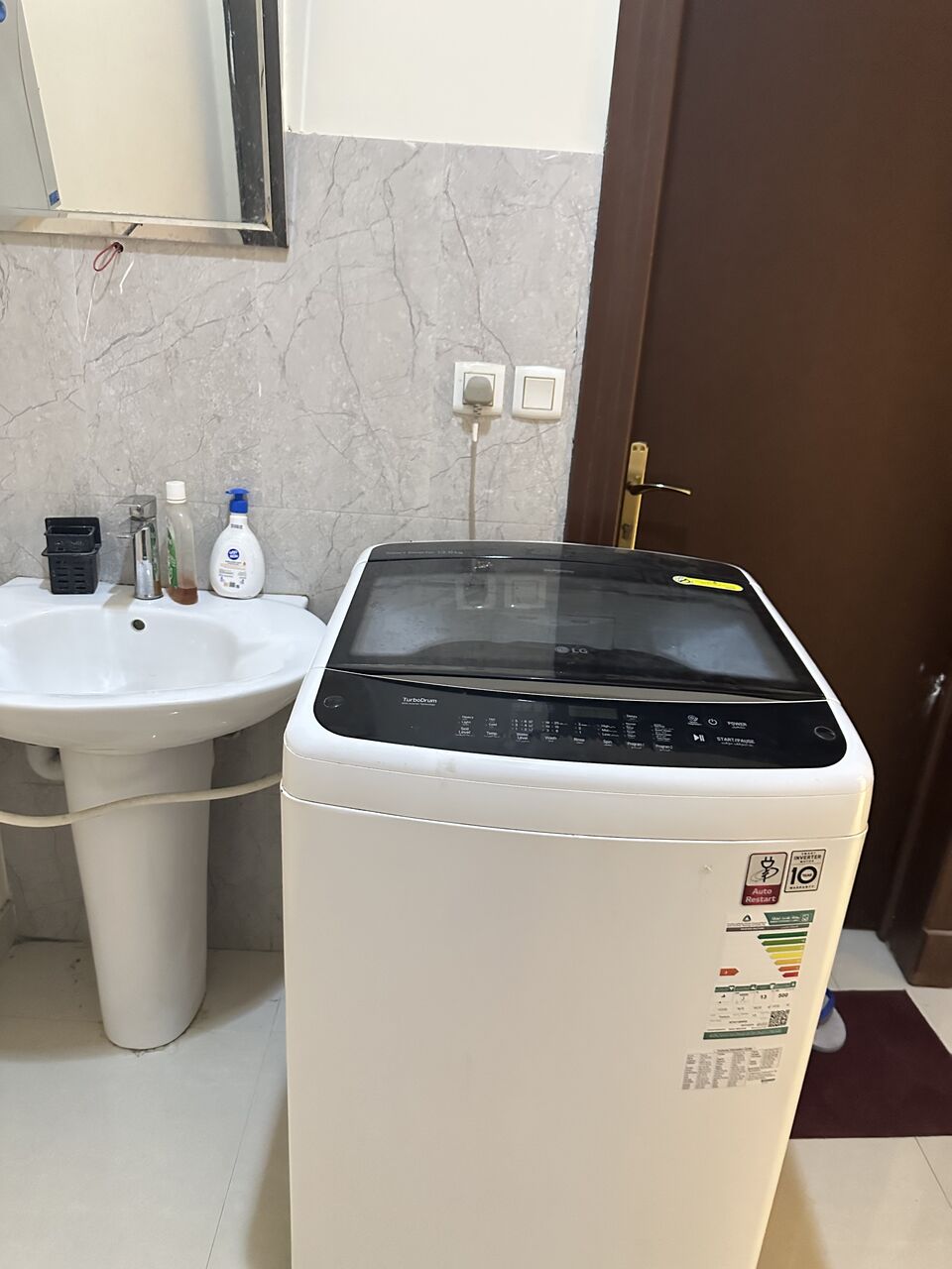 Al Wizarat, Rooms for Rent, SAR 1400/month,  Furnished,  Room For Bachelor  In Al Wizarat &ndash; Near GOSI Metro Station