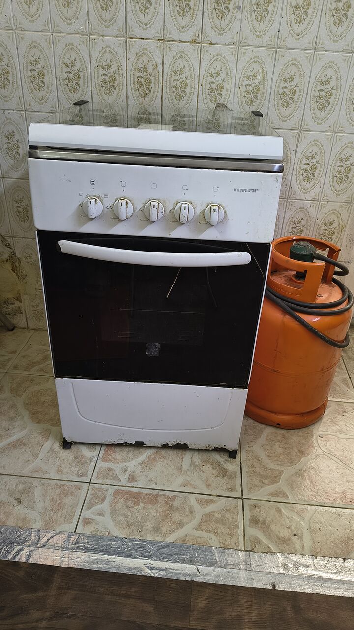 Al Sharafeyah, Household Items, SAR 599,  Urgent Sale..Nikai 4-Burner Gas Cooking Range With Oven And Grill Capabilities