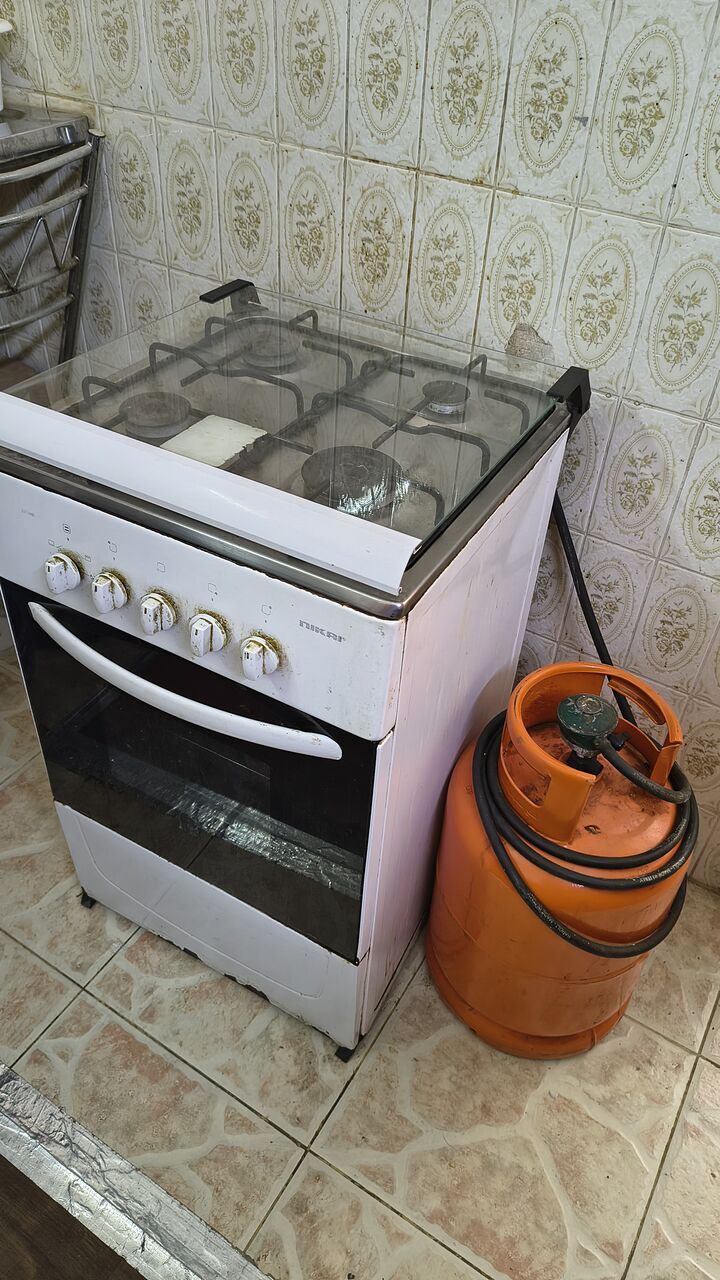 Al Sharafeyah, Household Items, SAR 599,  Urgent Sale..Nikai 4-Burner Gas Cooking Range With Oven And Grill Capabilities