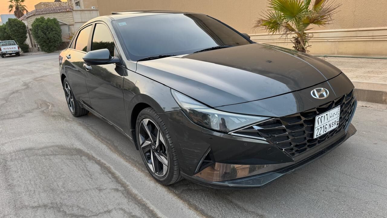 Riyadh, Vehicles, Cars & Trucks , SAR 56500,  HYUNDAI ELANTRA SE 2.0,  2023,  Automatic,  180000 KM,  SMART FULL OPTION SUNROOF B