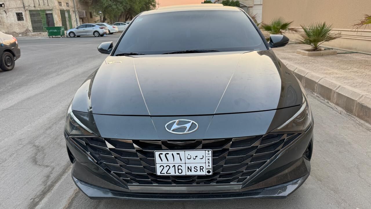 Riyadh, Vehicles, Cars & Trucks , SAR 56500,  HYUNDAI ELANTRA SE 2.0,  2023,  Automatic,  180000 KM,  SMART FULL OPTION SUNROOF C
