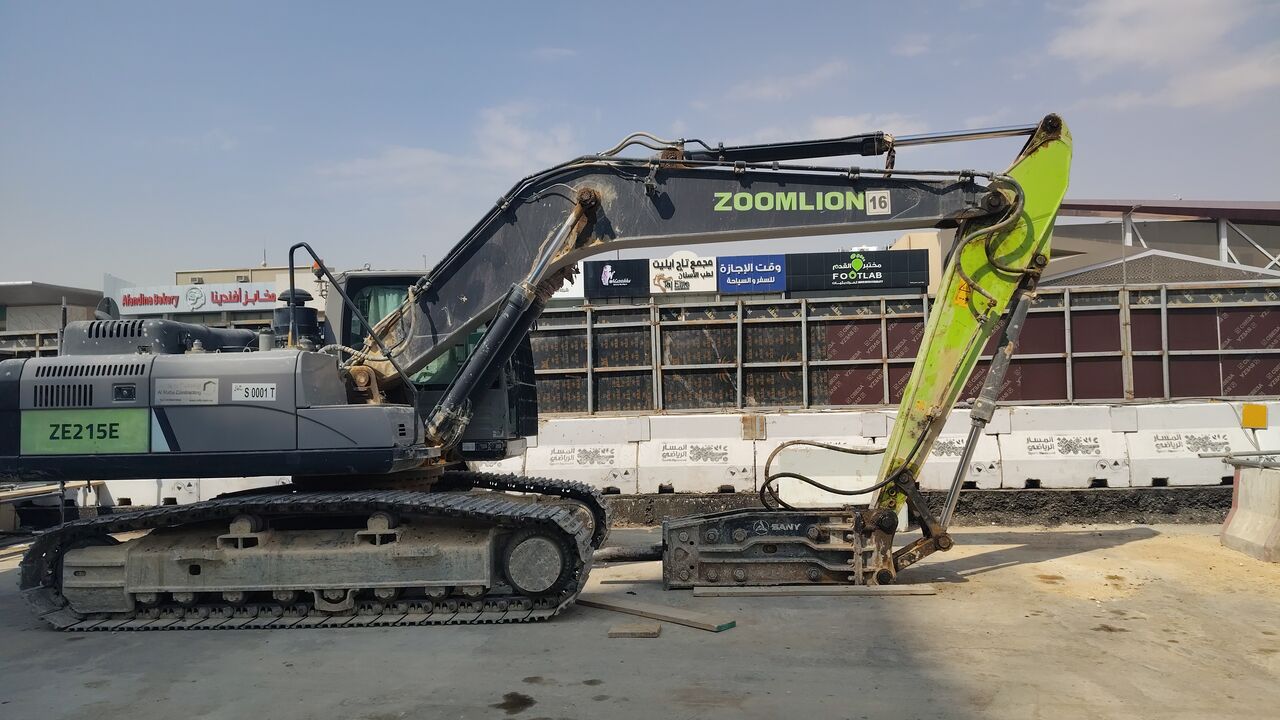 Riyadh, Equipment Rental, EXCAVATOR RENT