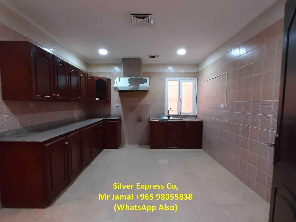 Mangaf, Apartments, Flats, Houses & Villas, KWD 450/month,  3 BR,  200 Sq. Meter,  3 Bedroom Villa Flat With Shared Garden In Mangaf.