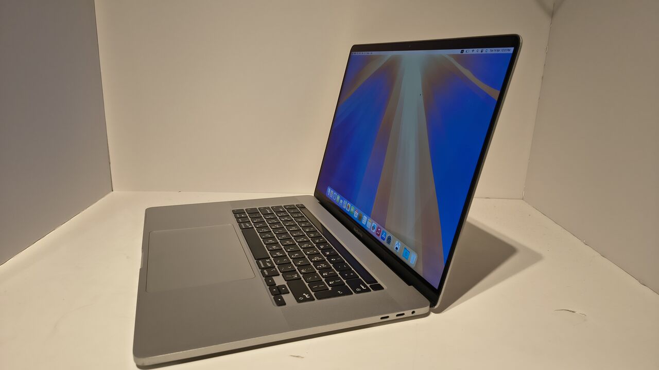 Riyadh, Computers, SAR 2699,  *SPECIAL OFFER* - Apple MacBook Pro 16-inch | Core I7 6-Core | 16GB RAM | 500GB SSD