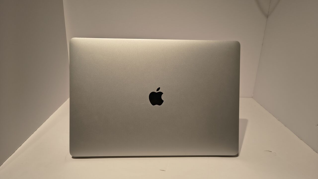 Riyadh, Computers, SAR 2699,  *SPECIAL OFFER* - Apple MacBook Pro 16-inch | Core I7 6-Core | 16GB RAM | 500GB SSD