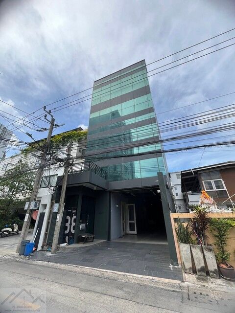 Bangkok, Villas, THB 230000,  1 Sq. Feet,  5-story Building For Rent, Area 900 Sq M., Soi Thonglor 23, With Elevator, Parking For 5