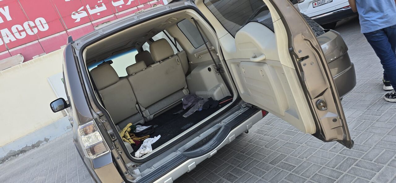 Hidd, Vehicles, Cars & Trucks , BHD 3950,  MITSUBISHI PAJERO-FULL OPTION,  2013,  Automatic,  118 KM,  Excellent Condition Pajero With Low Milleage For Sale. Urgent Sale Owner Leaving Bahrain