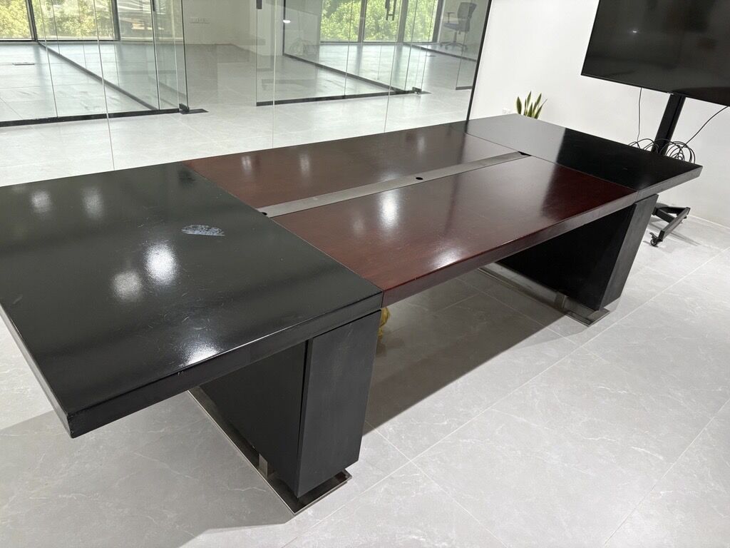 Dammam, Furniture, SAR 1000,  Office Meeting Table For Sale