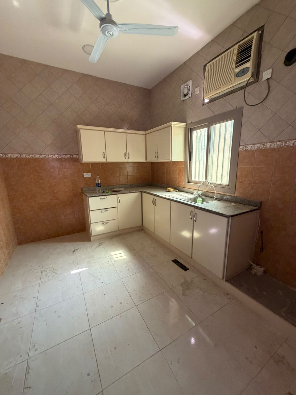 Kabul, Apartments, Flats, Houses & Villas, AFN 170/year,  100 Sq. Meter,  للإيجار شقة في سار