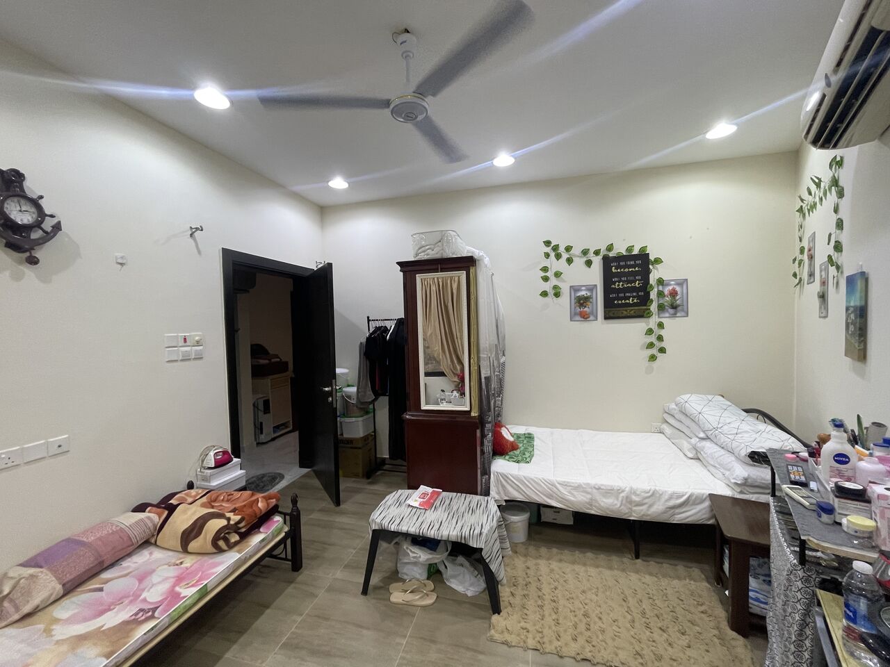 Mahooz, Rooms for Rent, BHD 90/month,  Room Available For Rent-Adliya Mahooz