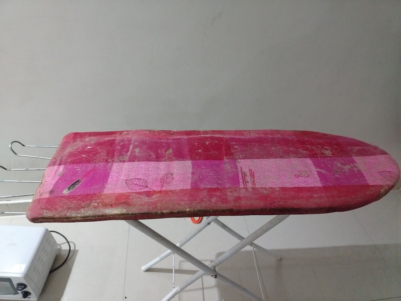 Riyadh, Electronics, SAR 40,  Iron Stand