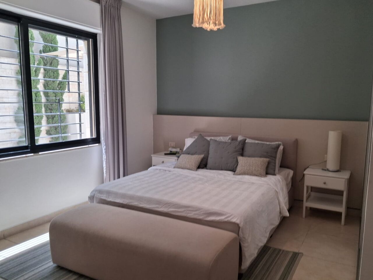 Abdoun, Apartments, Flats, Houses & Villas, JOD 14/year,  Furnished,  2 BR,  100 Sq. Meter,  Apartment For Rent In Abdoun