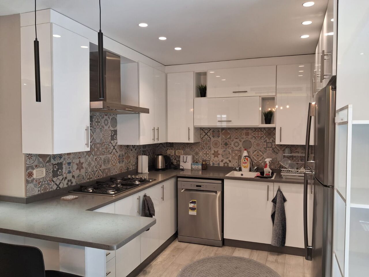 Abdoun, Apartments, Flats, Houses & Villas, JOD 14/year,  Furnished,  2 BR,  100 Sq. Meter,  Apartment For Rent In Abdoun