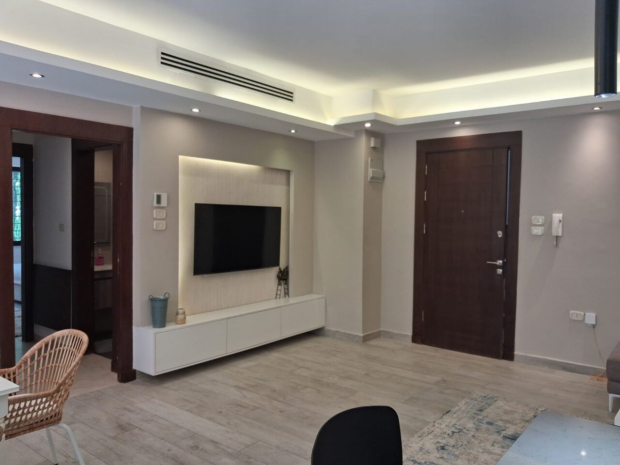 Abdoun, Apartments, Flats, Houses & Villas, JOD 14/year,  Furnished,  2 BR,  100 Sq. Meter,  Apartment For Rent In Abdoun