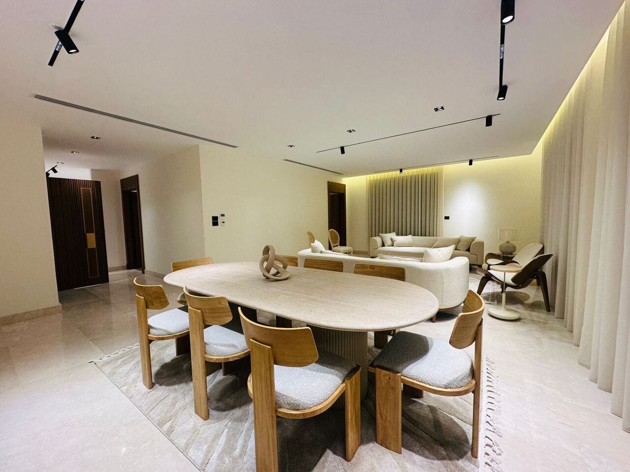 Abdoun, Apartments, Flats, Houses & Villas, JOD 30000/year,  Furnished,  3 BR,  200 Sq. Meter,  Modern Furnished Apartment For Rent