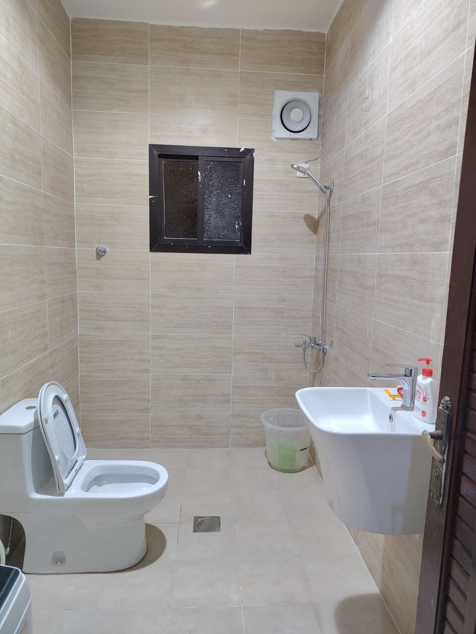 Al Aziziyah, Rooms for Rent, SAR 1000/month,  Room Available For Single Decent Bachelor