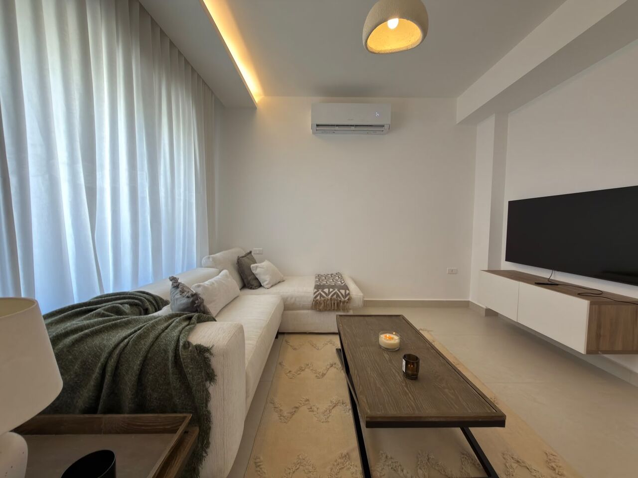 Amman, Apartments, Flats, Houses & Villas, JOD 25000/year,  3 BR,  🏡 For Rent In Jabal El Lweibd