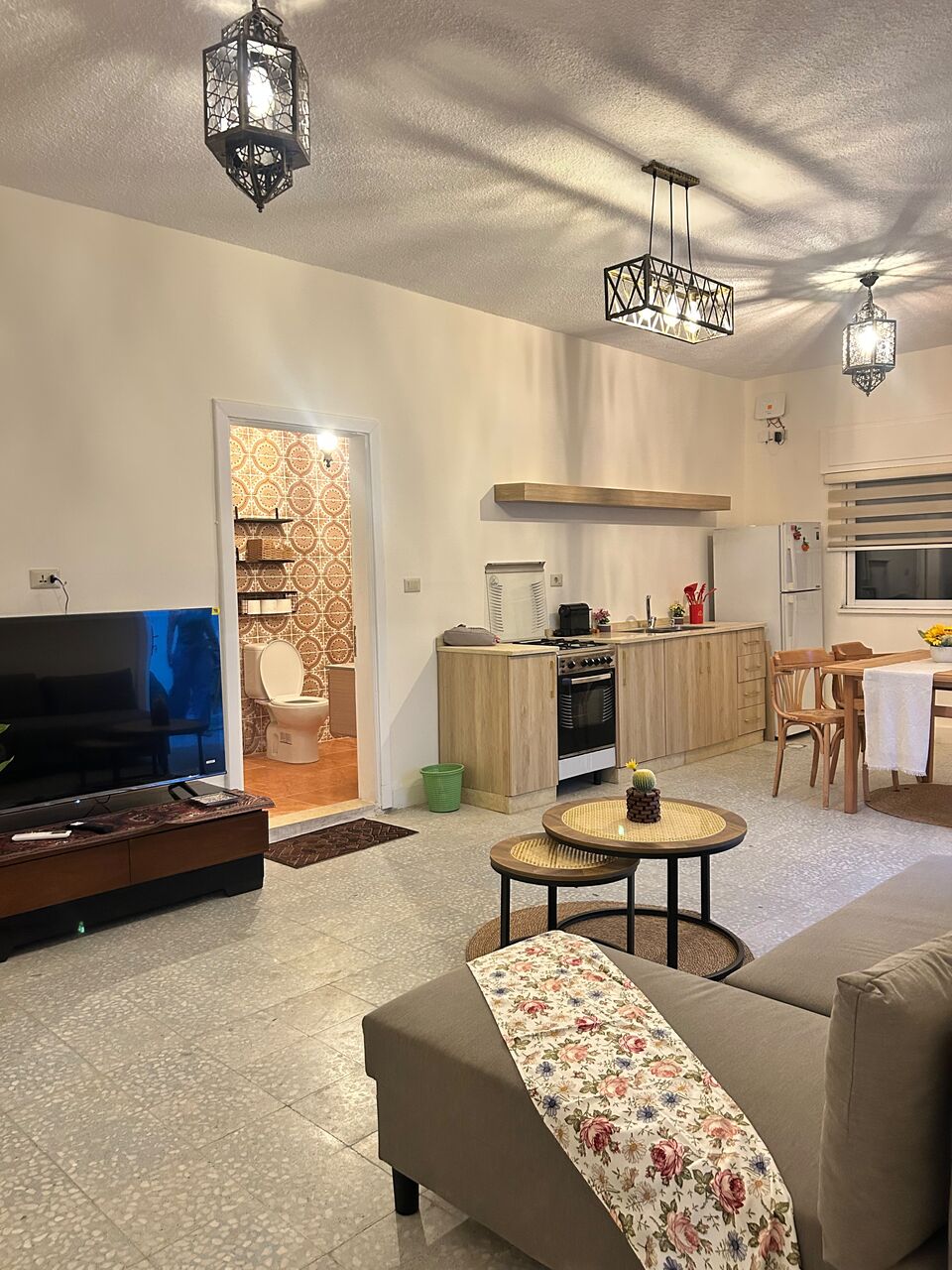 Jabal Al-Weibdeh, Apartments, Flats, Houses & Villas, JOD 1300/month,  Furnished,  2 BR,  Cozy Apartment Levant Style In Amman - Lweibdeh