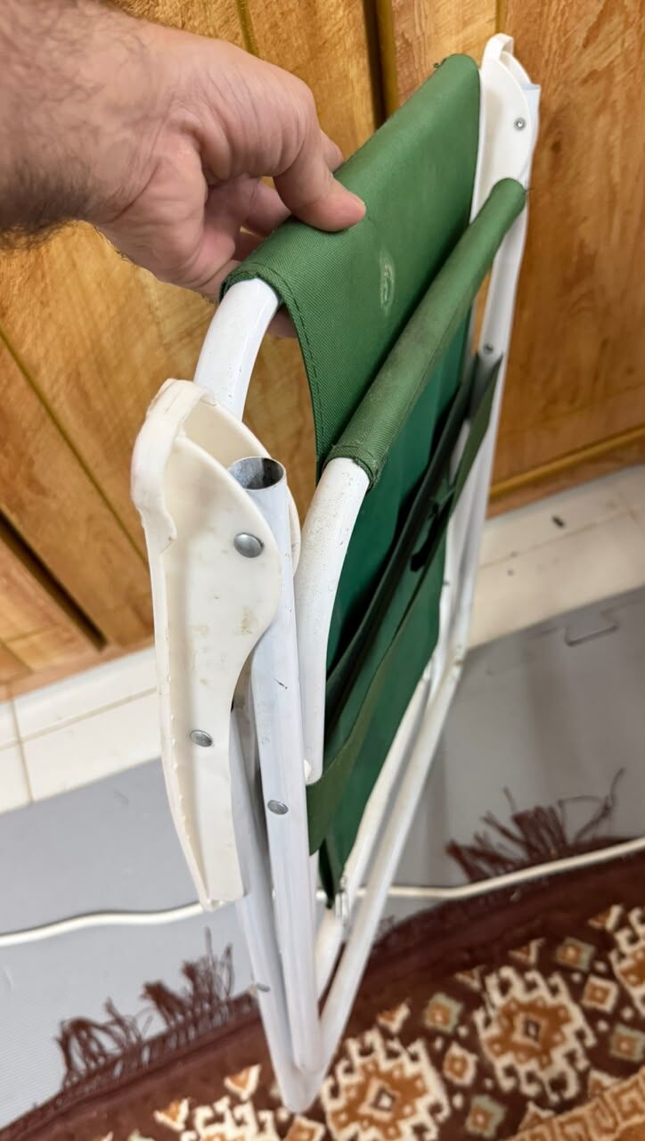 Al Jaradiyah, Household Items, SAR 100,  URGENT SALE &mdash; BABY STROLLER + GREEN CHAIR + BED