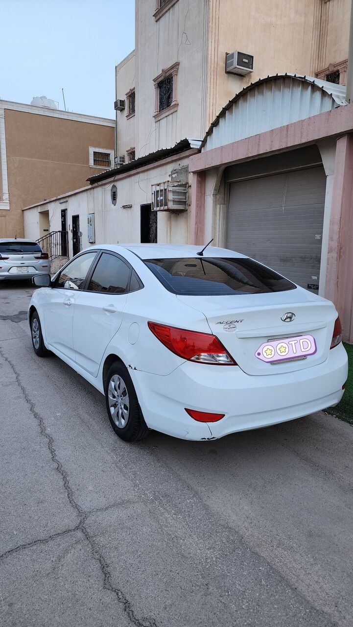 Al Iskan, Vehicles, Cars & Trucks , SAR 20000,  Hyundai Accent,  2016,  Automatic,  309 KM,