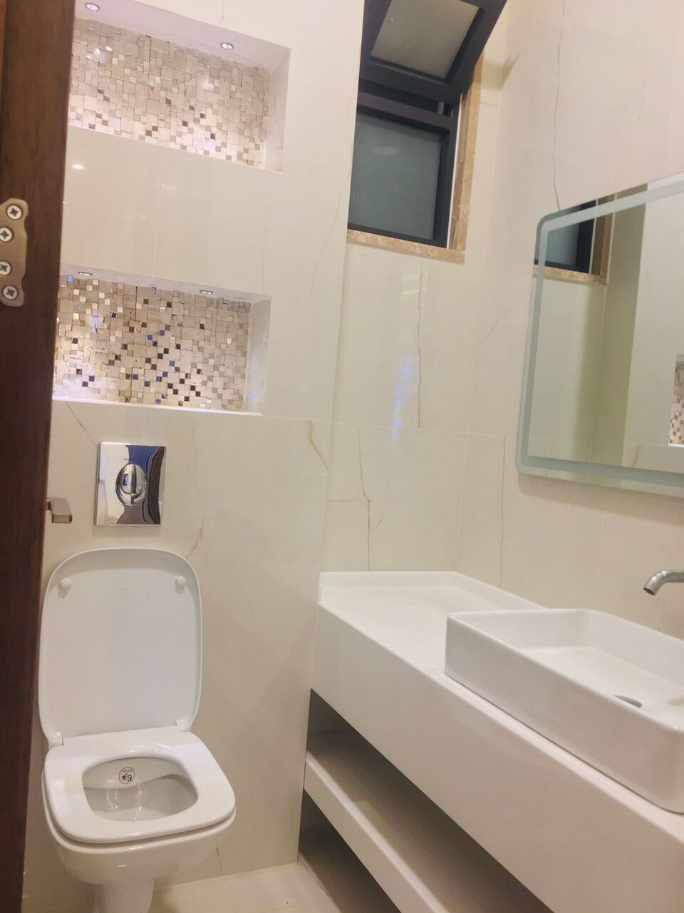 Abdoun, Apartments, Flats, Houses & Villas, JOD 27000/year,  Furnished,  3 BR,  200 Sq. Meter,  Brand New Ground Floor Apartment For Rent In Abdoun