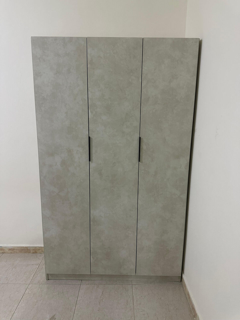 Al Safa, Furniture, SAR 500,  Modern 3-Door Wardrobe | Brand New & Stylish Design