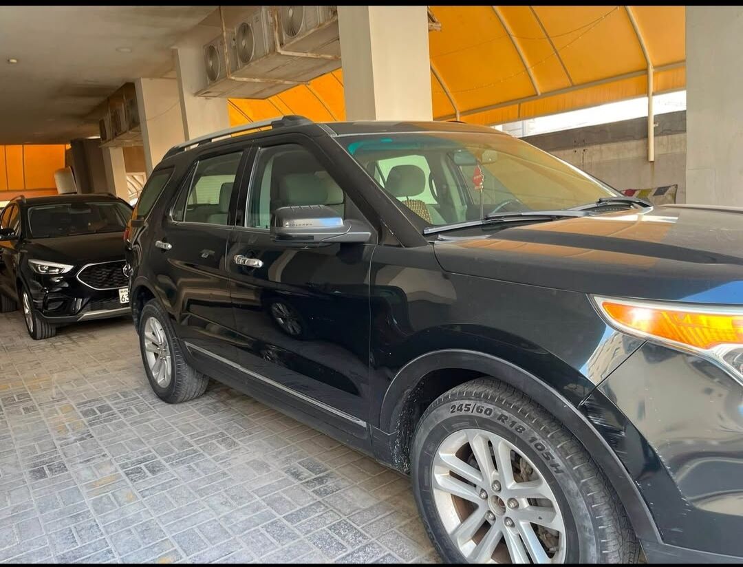 Hidd, Vehicles, Cars & Trucks , BHD 3300,  Ford Explorer,  2014,  Automatic,  180000 KM,   For Sale