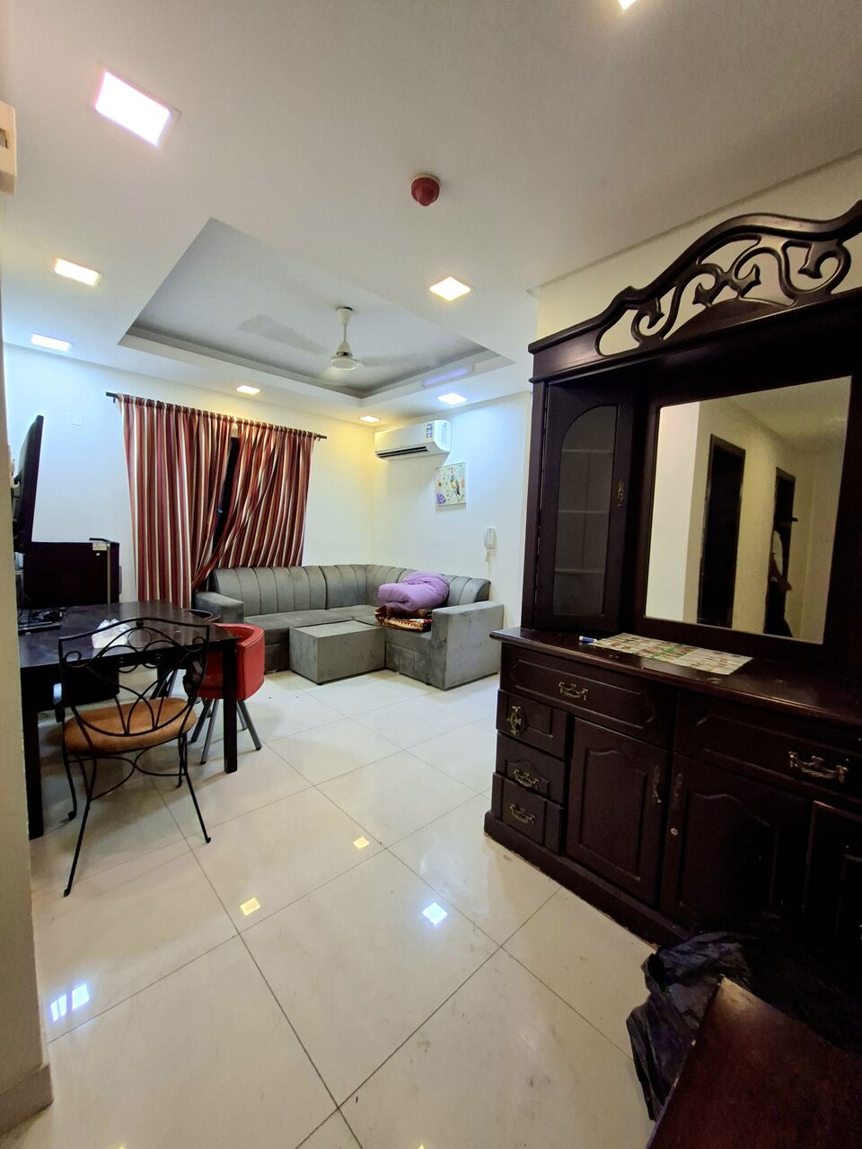 Hoora, Apartments, Flats, Houses & Villas, BHD 180/month,  Furnished,  1 BR,  Fully Furnished Family 1 BHK With Unlimited Ewa In Hoora,Lift,Neat & Clean Flat @ 35547951